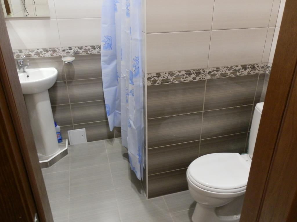 Apartment On Mykoly Ovodova Street 文尼察 外观 照片